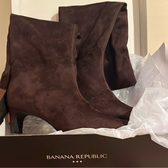 NWT- Banana Republic Chocolate Vegan Suede Tall Slouch Boot - Picture 6 of 9